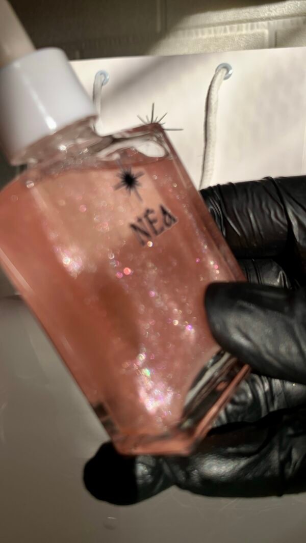 Pink oil - Image 2